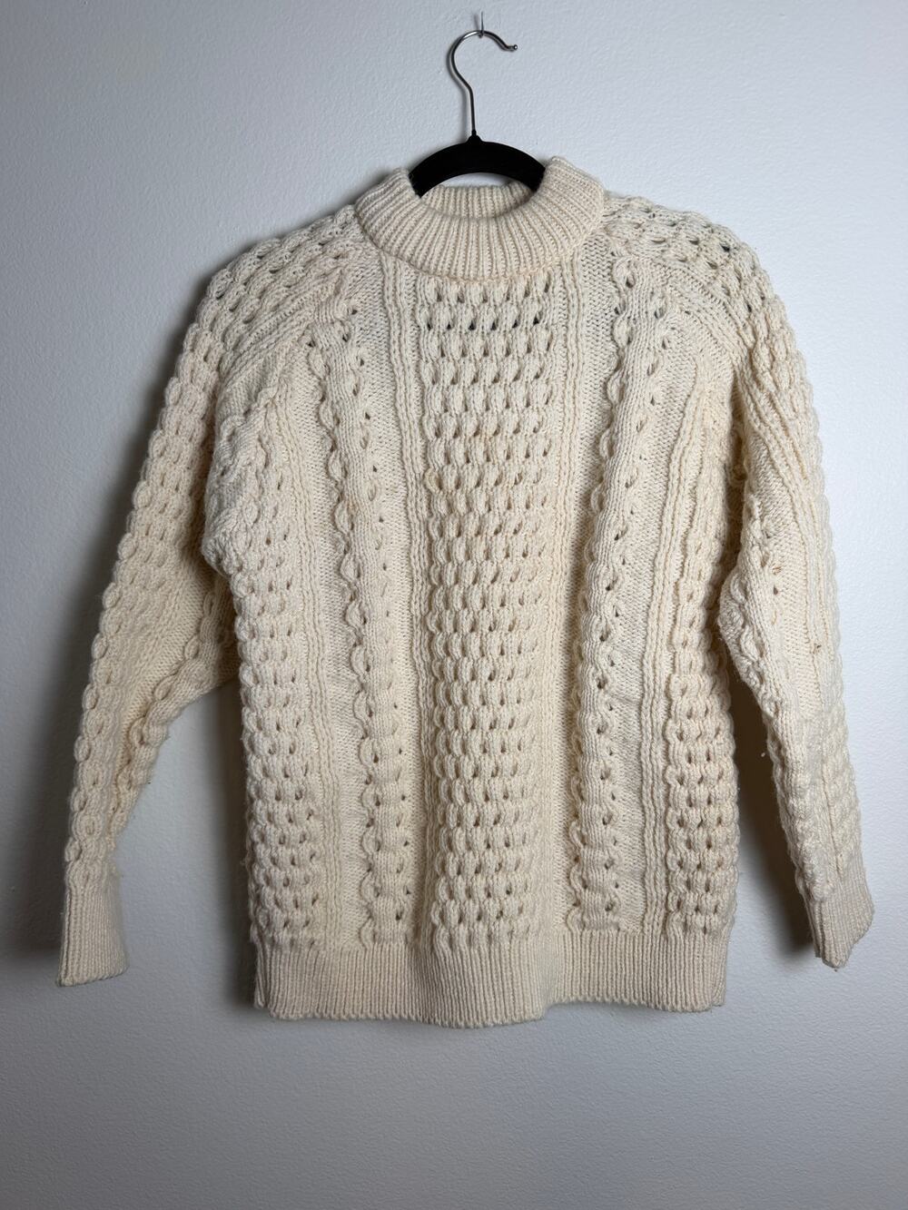 Vintage Dolmen Irish Aran Cable Knit Sweater 100% Pure Wool Cream Unisex M